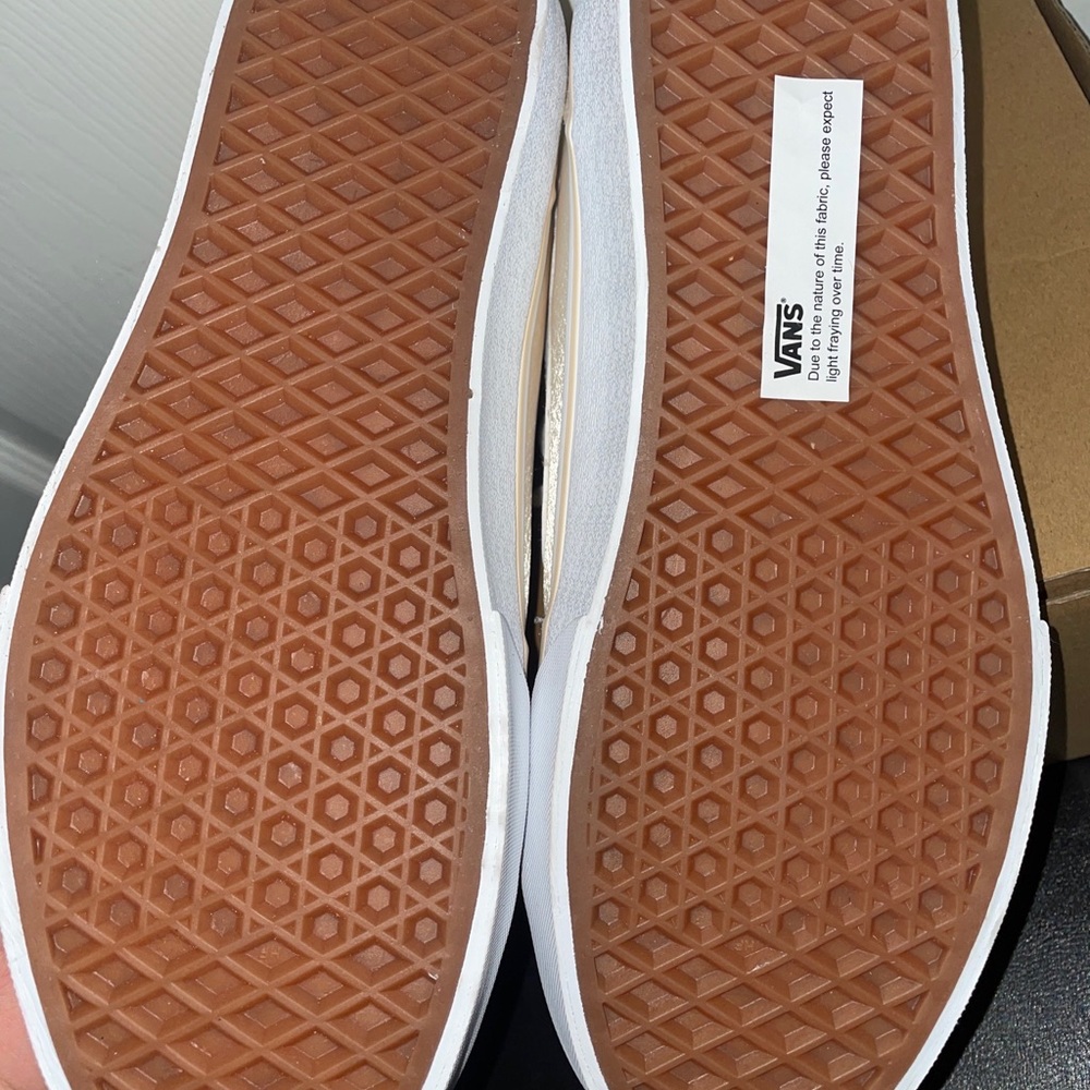Size 11 VANS Women's SK8 Filmore Hi Satin Platform High Top Shoe Spring Cream - Picture 6 of 9